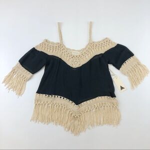 𝅺DREAMERS NEW fringe crochet top Small